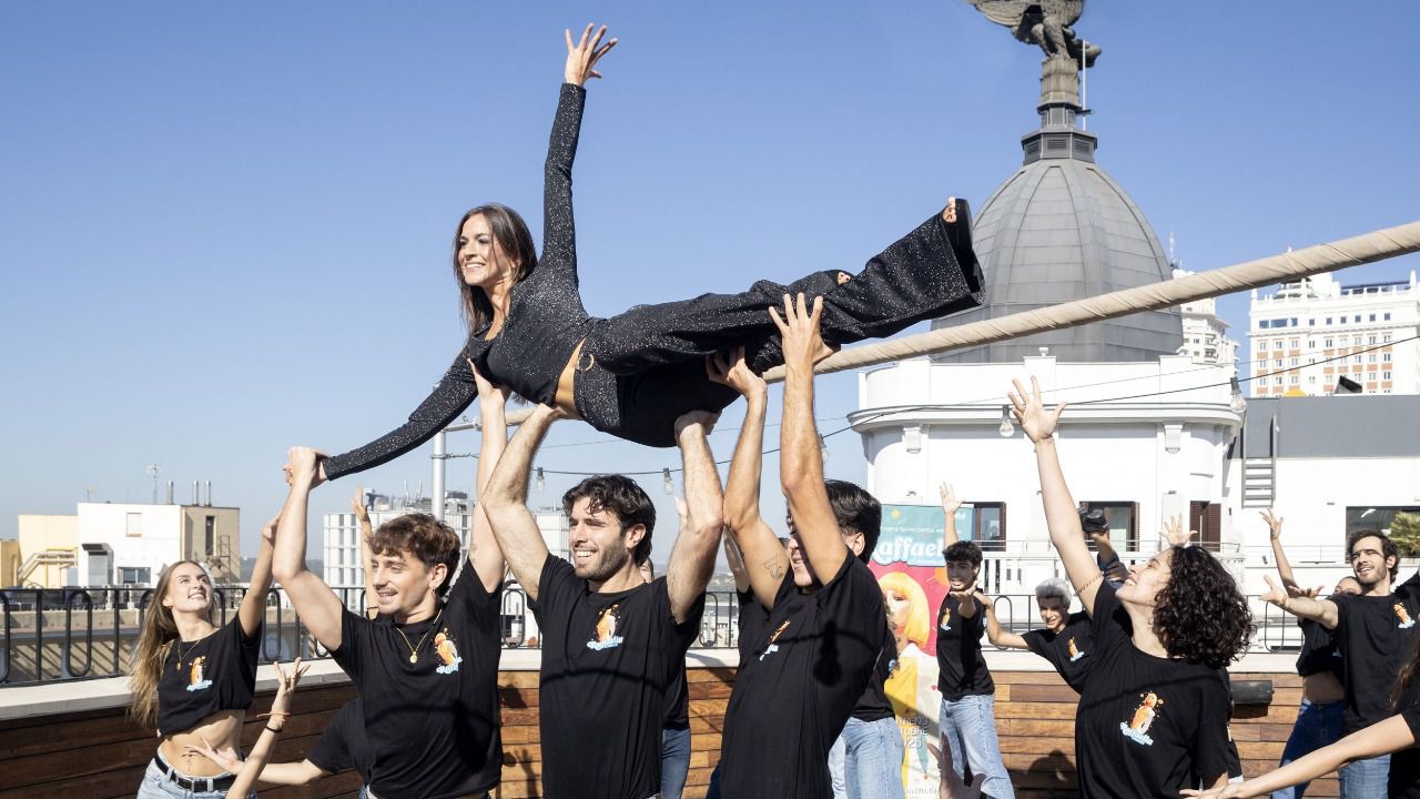 Elenco del musical 'Raffaella' (Foto: Antonio Castro)
