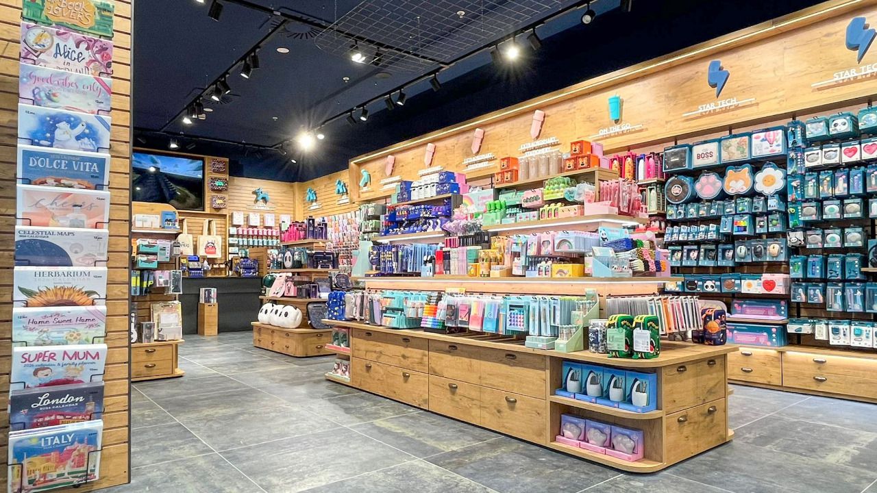 Interior de la tienda de Legami en el centro comercial Plaza Norte 2