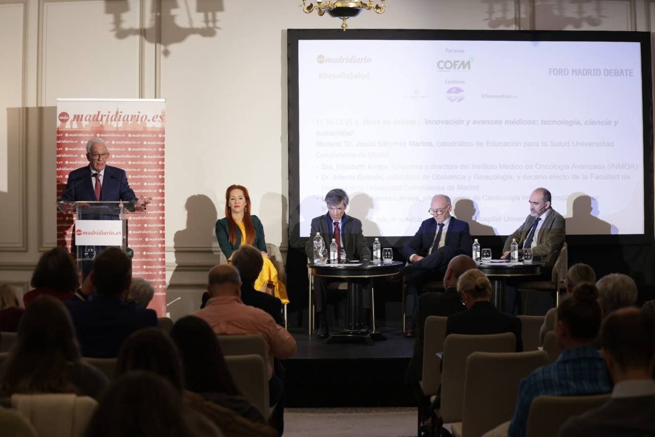 Mesa 'Innovación y avances médicos: tecnología, ciencia y humanidad' (Foto: Mónica González Boto)