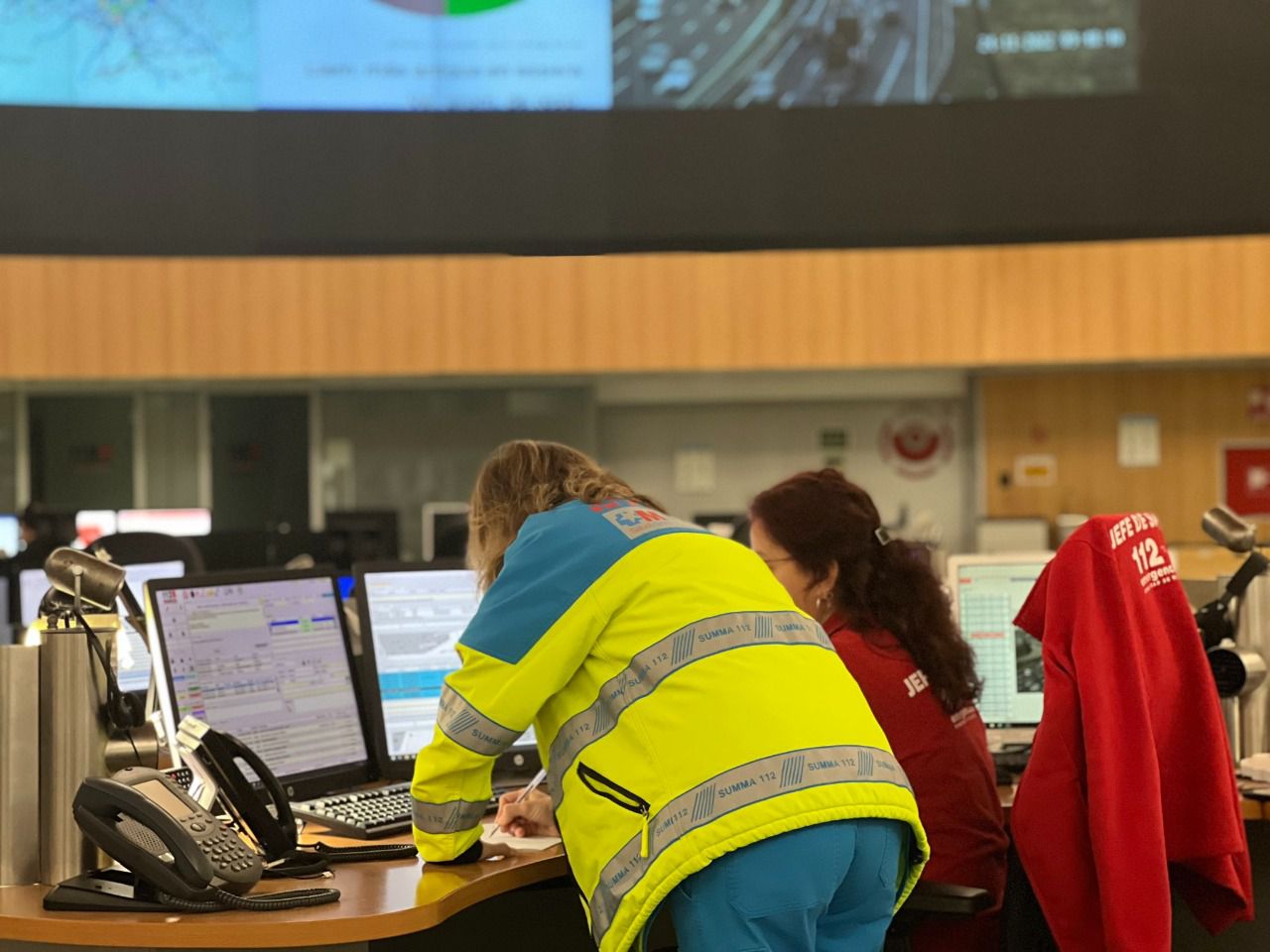 Trabajadoras en la sala del 112 (Foto: Emergencias 112 Comunidad de Madrid)