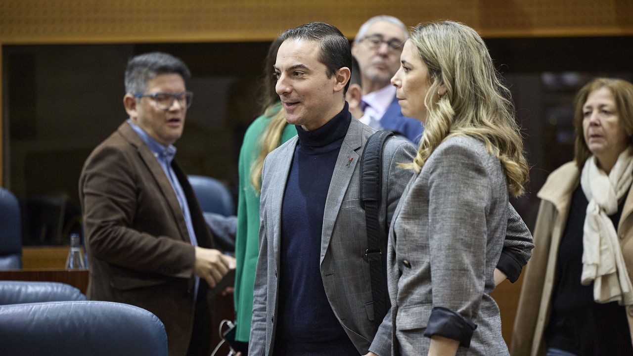 Espinar y Lobato con Marcano al fondo (Foto: Europa Press)