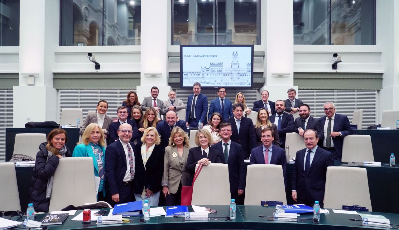 Foto familia del equipo de Gobierno de José Luis Martínez-Almeida