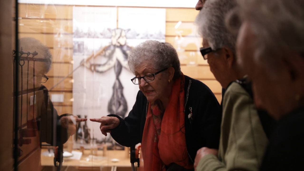 Detalle de la visita al Centro de Interpretación de Nuevo Baztán