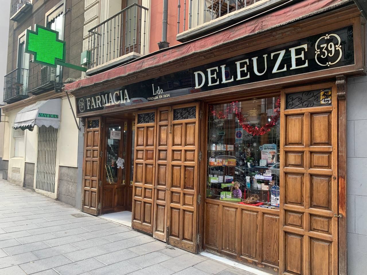 Fachada Farmacia Deleuze (Autor: Pablo García Sanz)