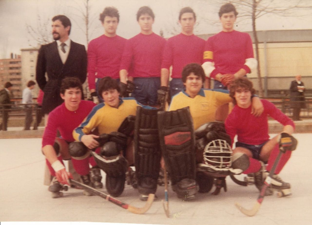 Primer equipo de Aluche en 1° Nacional Arriba: Alberto Saz, F.Barroso, César, L. Robledo y P. Robledo. Abajo: Carlos Juliá, M. Horche, Goico y Javier Serrano