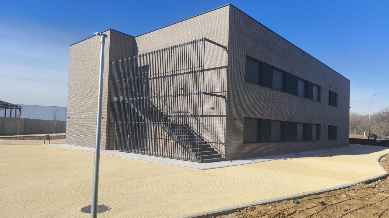 Exterior del instituto de Aravaca
