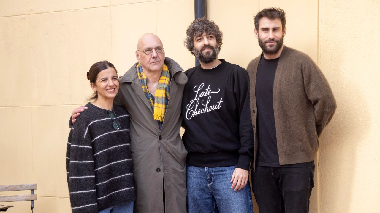 El equipo artístico de Rompientes (Foto: Antonio Castro)
