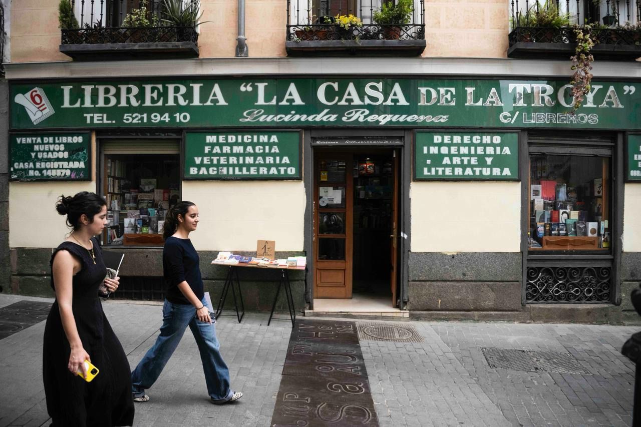Librería que regenta Pedro Angulo
