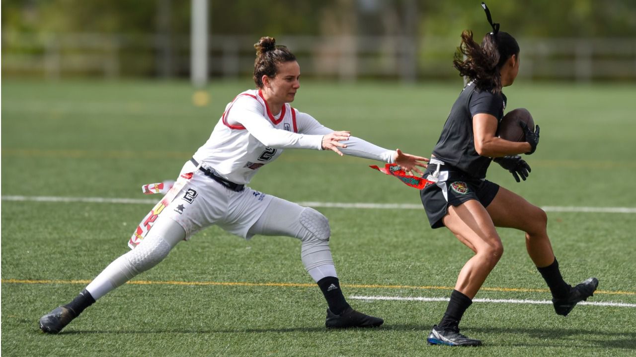 Enfrentamiento entre las selecciones femeninas (Foto: Lola Morales)