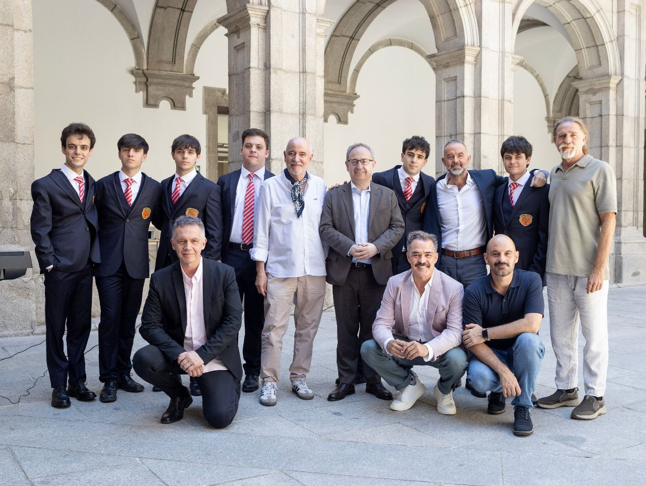Elenco de El club de los poetas muertos (Foto: Antonio Castro)