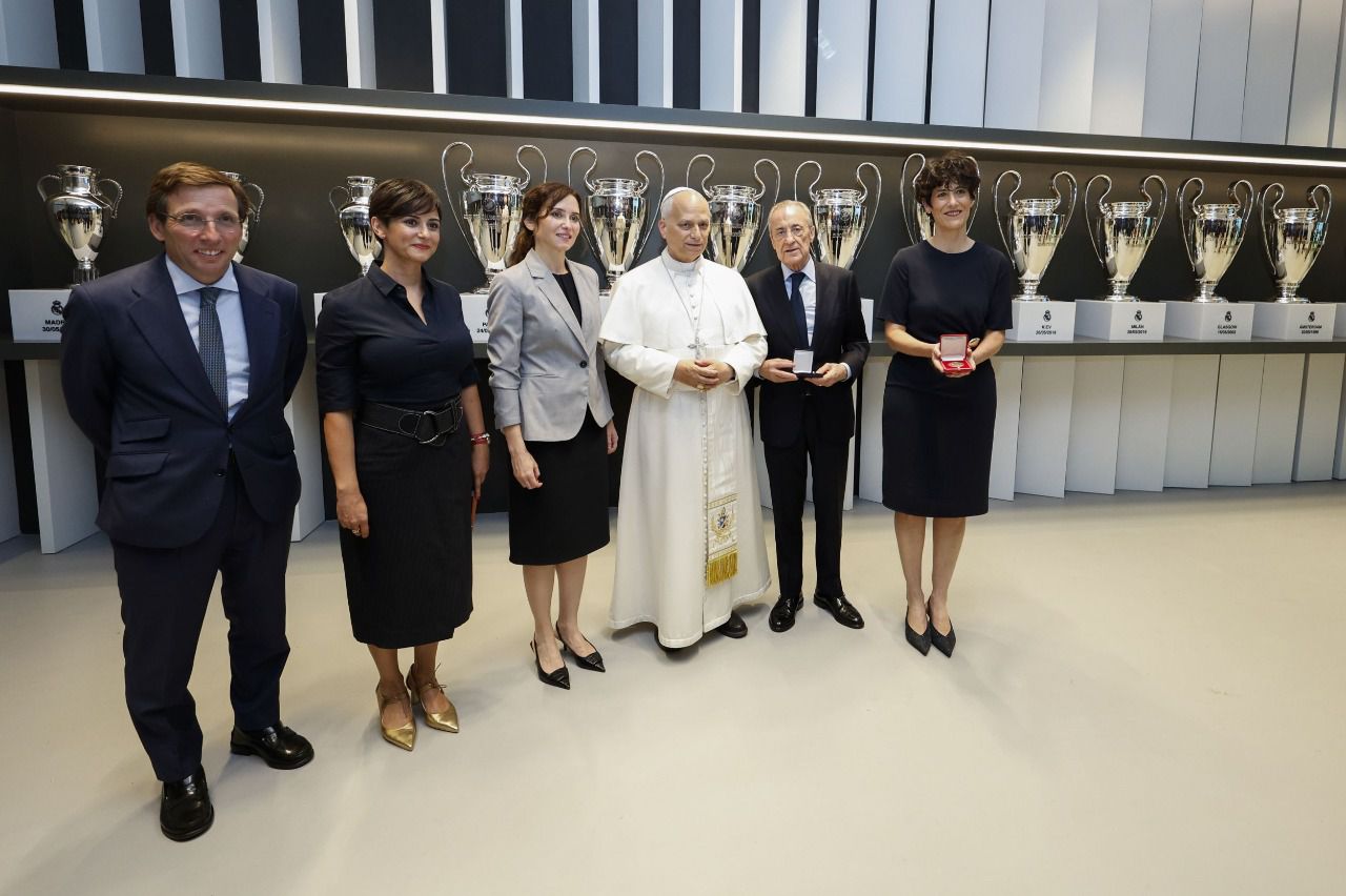 El Papa, en la sala de trofeos del Bernabéu (Comunidad de Madrid)