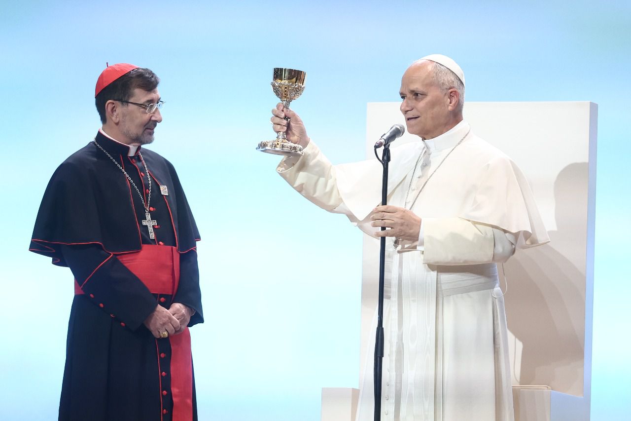 El Papa junto al cardenal José Cobo (Foto: Eduardo Parra)