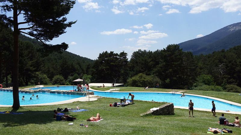 Piscina las Berceas en el Parque Recreativo de Las Dehesas