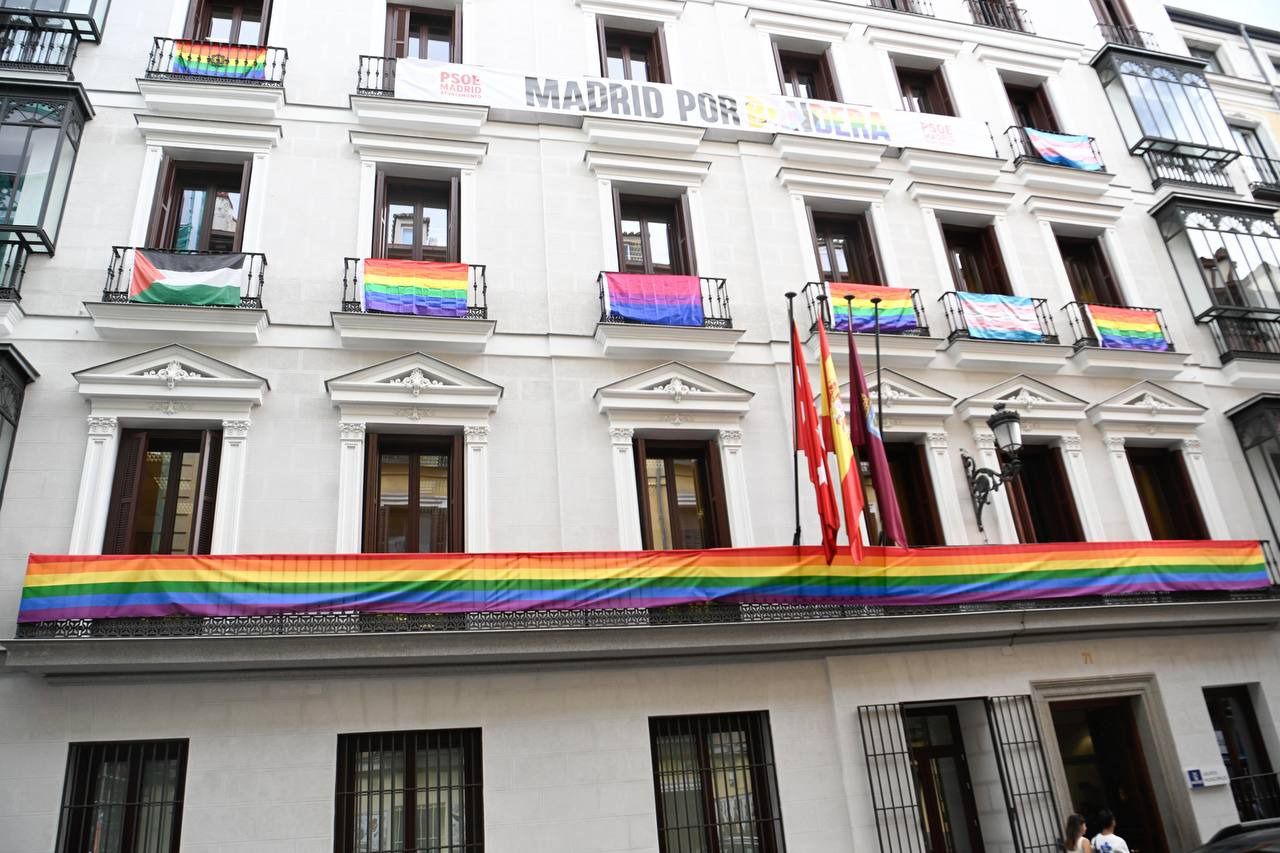 Fachada del edificio de Grupos Municipal (Foto: Eduardo Diéguez)