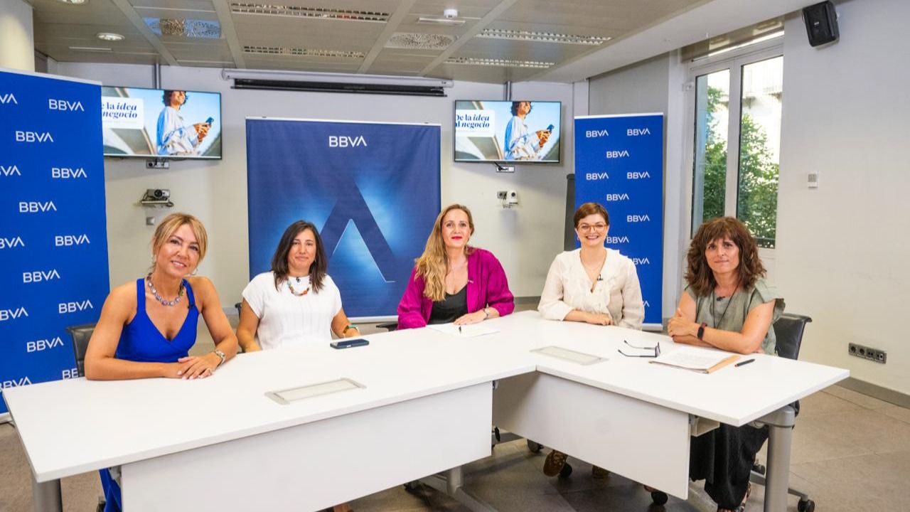 Las participantes de la mesa de debate