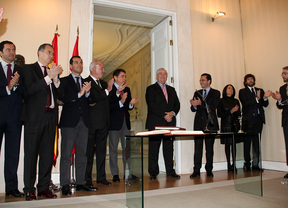 Javier Rodríguez toma posesión como consejero de Sanidad